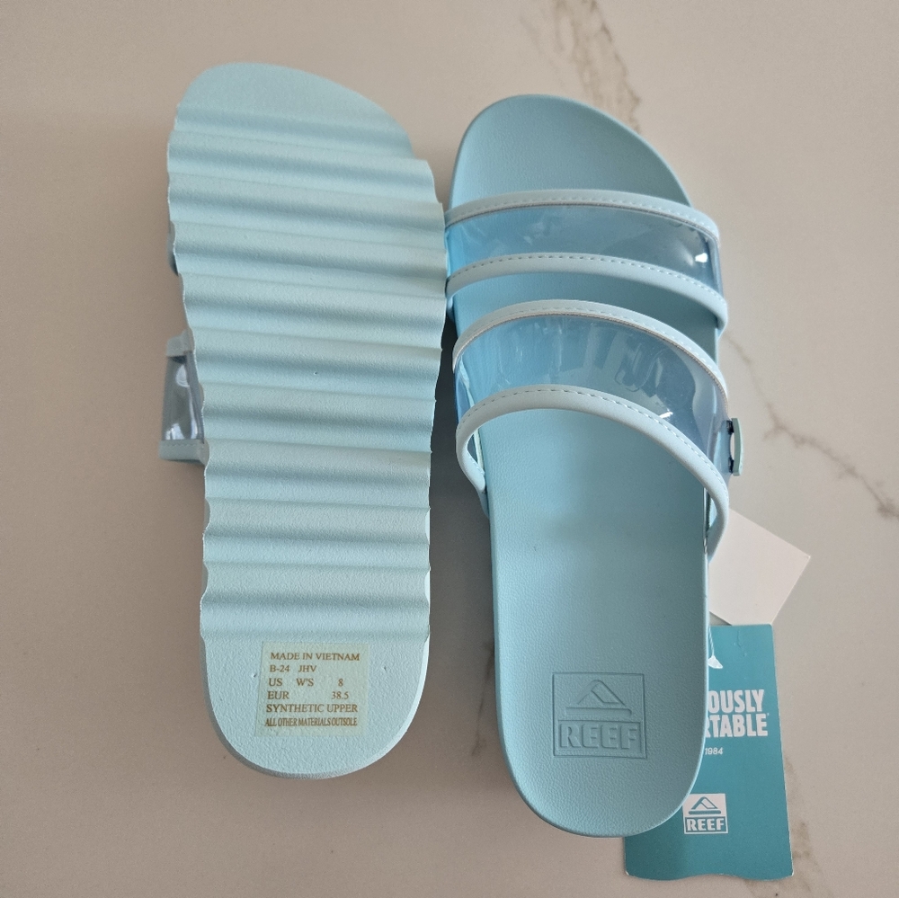 NWT Reef Sandals - Picture 5 of 9